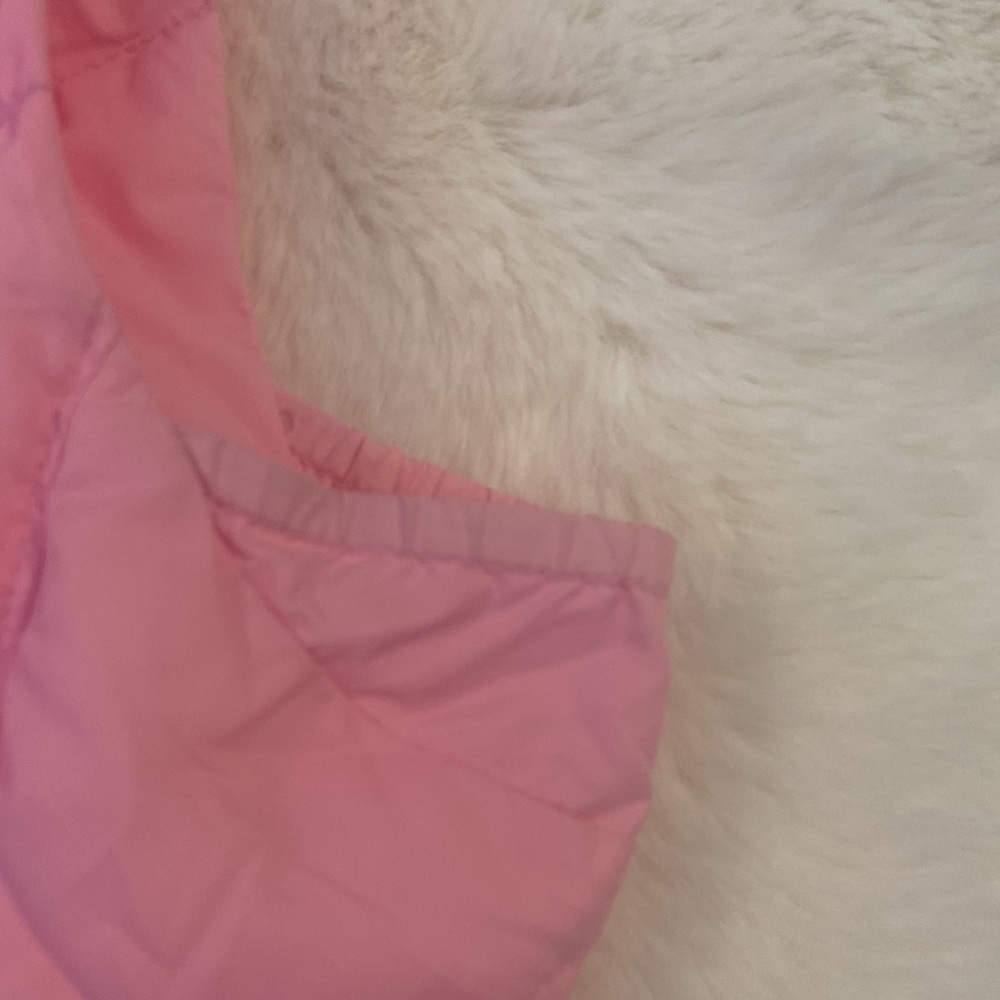 Add down vest - Picture 10 of 11
